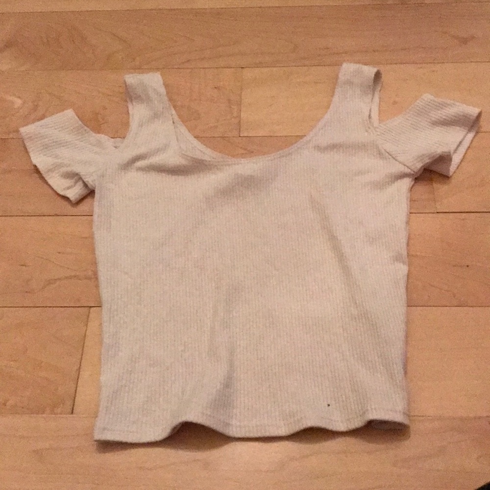 Cold shoulder crop top